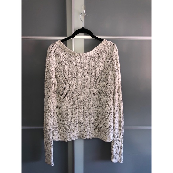 American Eagle Grey Knit Sweater - Picture 3 of 7